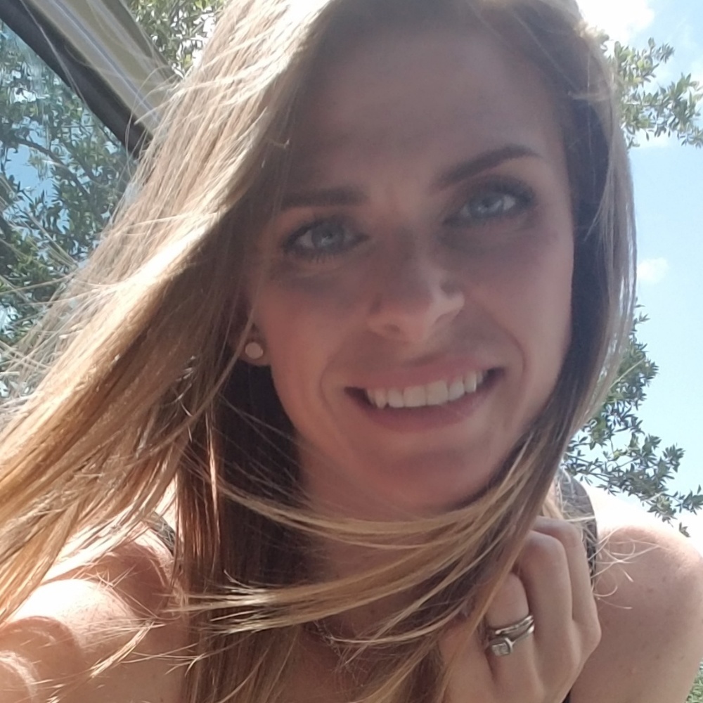 Meet your Posher, Alicia